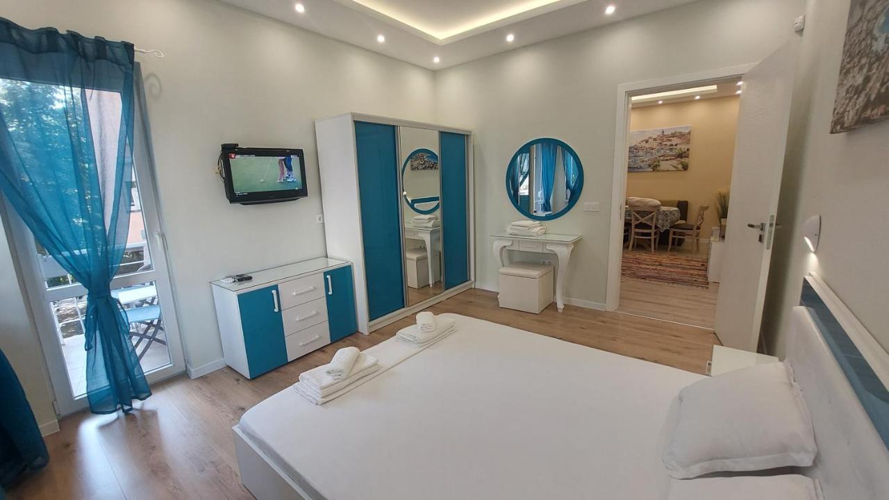 Апартамент Pink & Blue - 2Bdr With Balcony - Wi-Fi Varna Extérieur photo