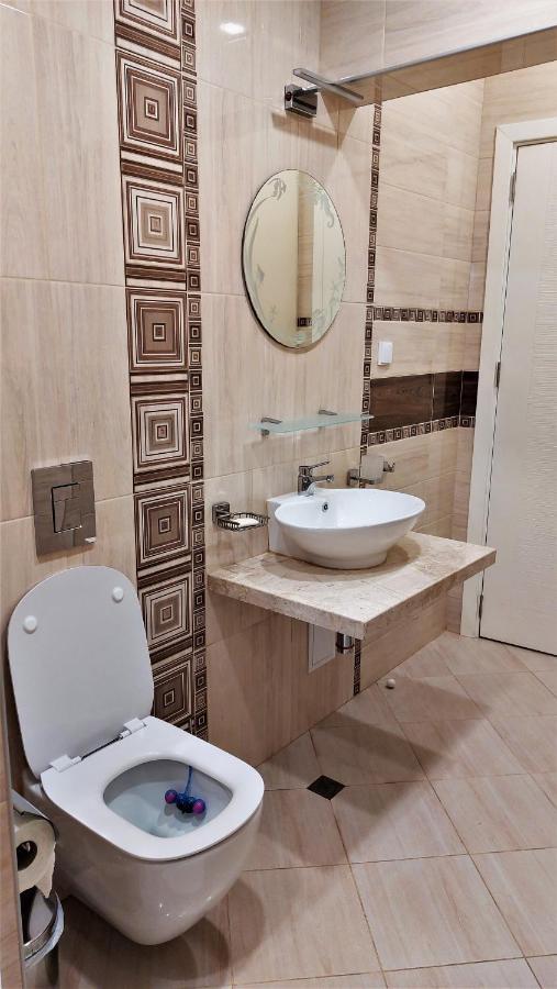Апартамент Pink & Blue - 2Bdr With Balcony - Wi-Fi Varna Extérieur photo