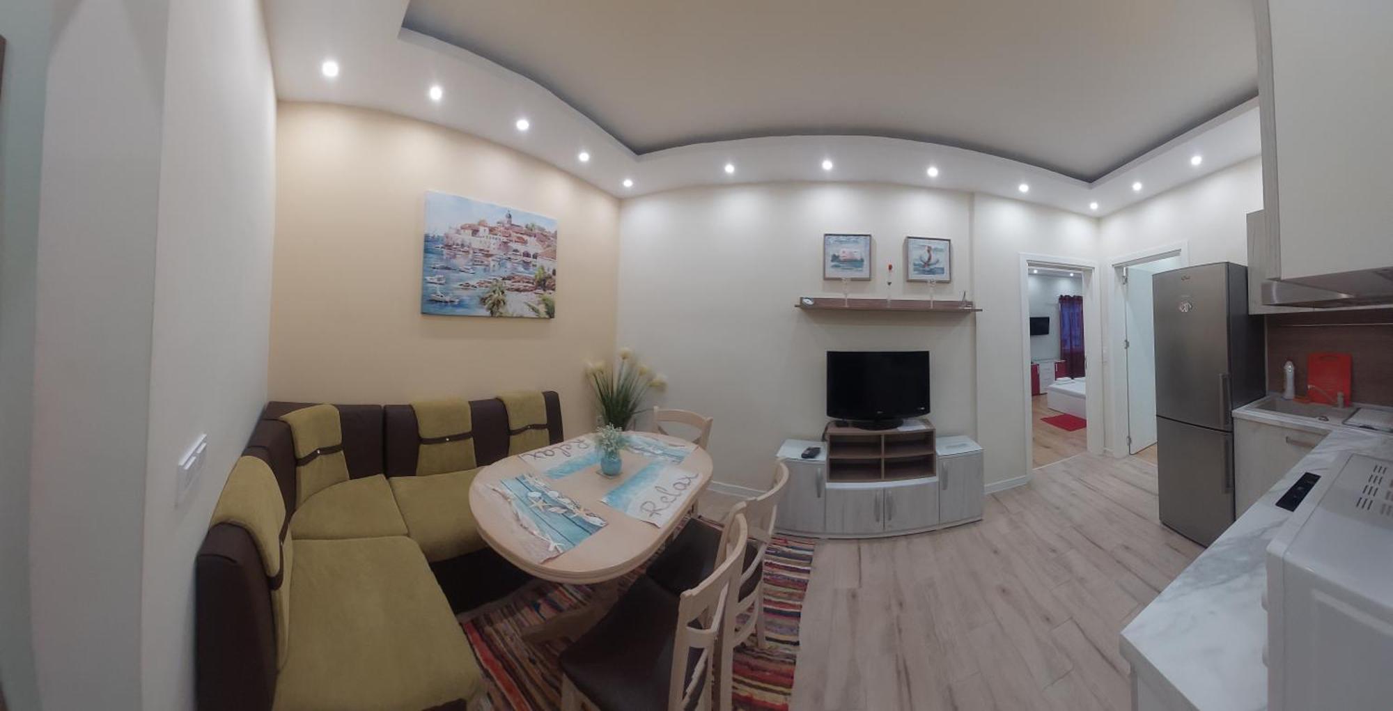 Апартамент Pink & Blue - 2Bdr With Balcony - Wi-Fi Varna Extérieur photo