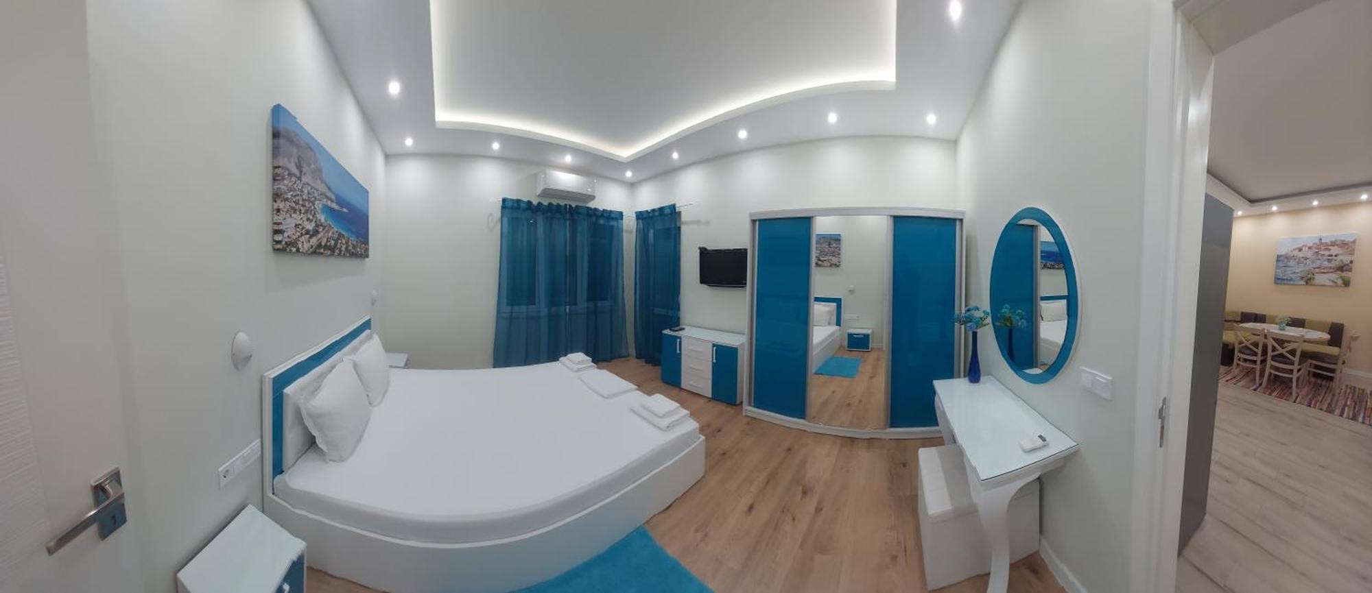 Апартамент Pink & Blue - 2Bdr With Balcony - Wi-Fi Varna Extérieur photo