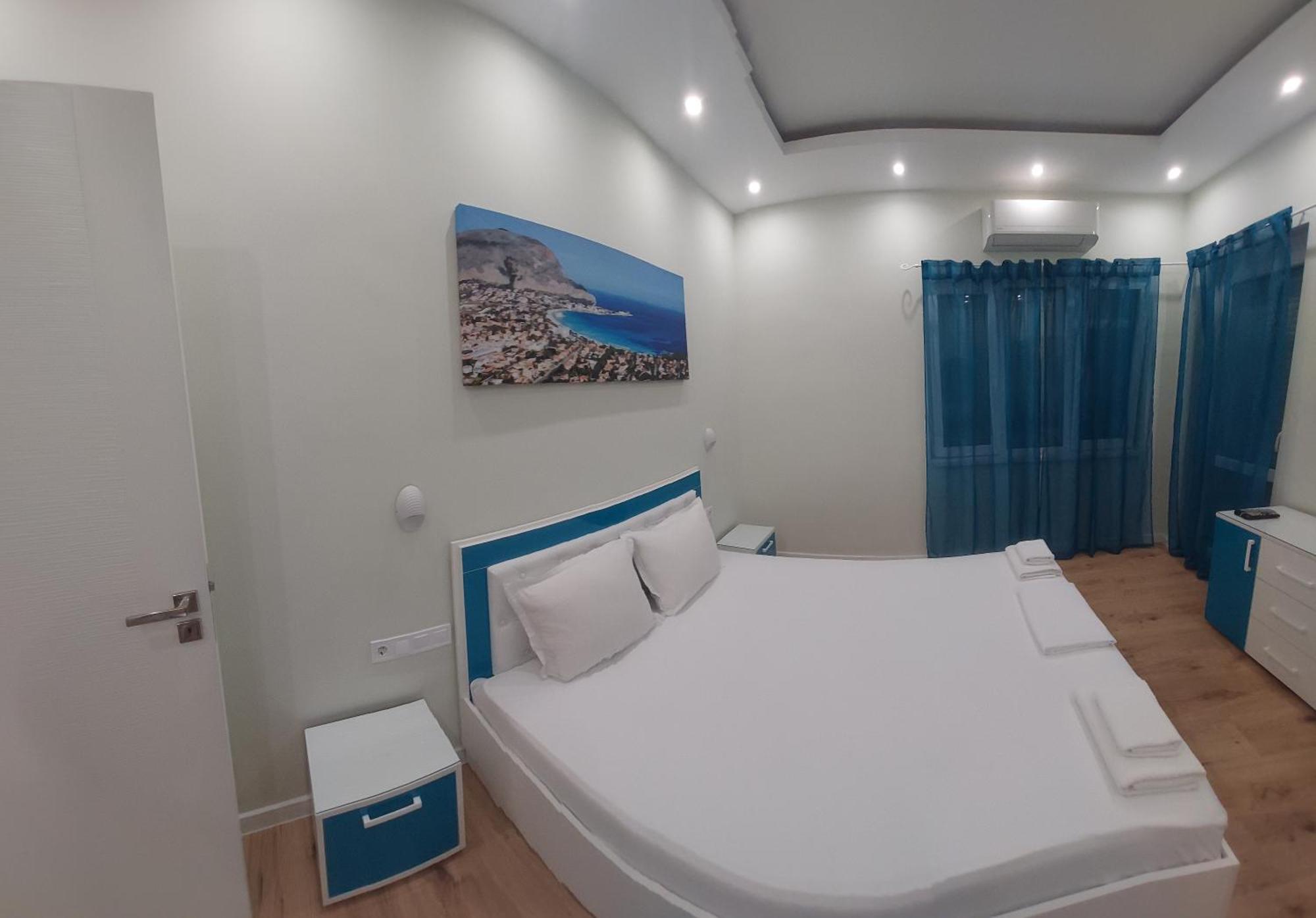 Апартамент Pink & Blue - 2Bdr With Balcony - Wi-Fi Varna Extérieur photo