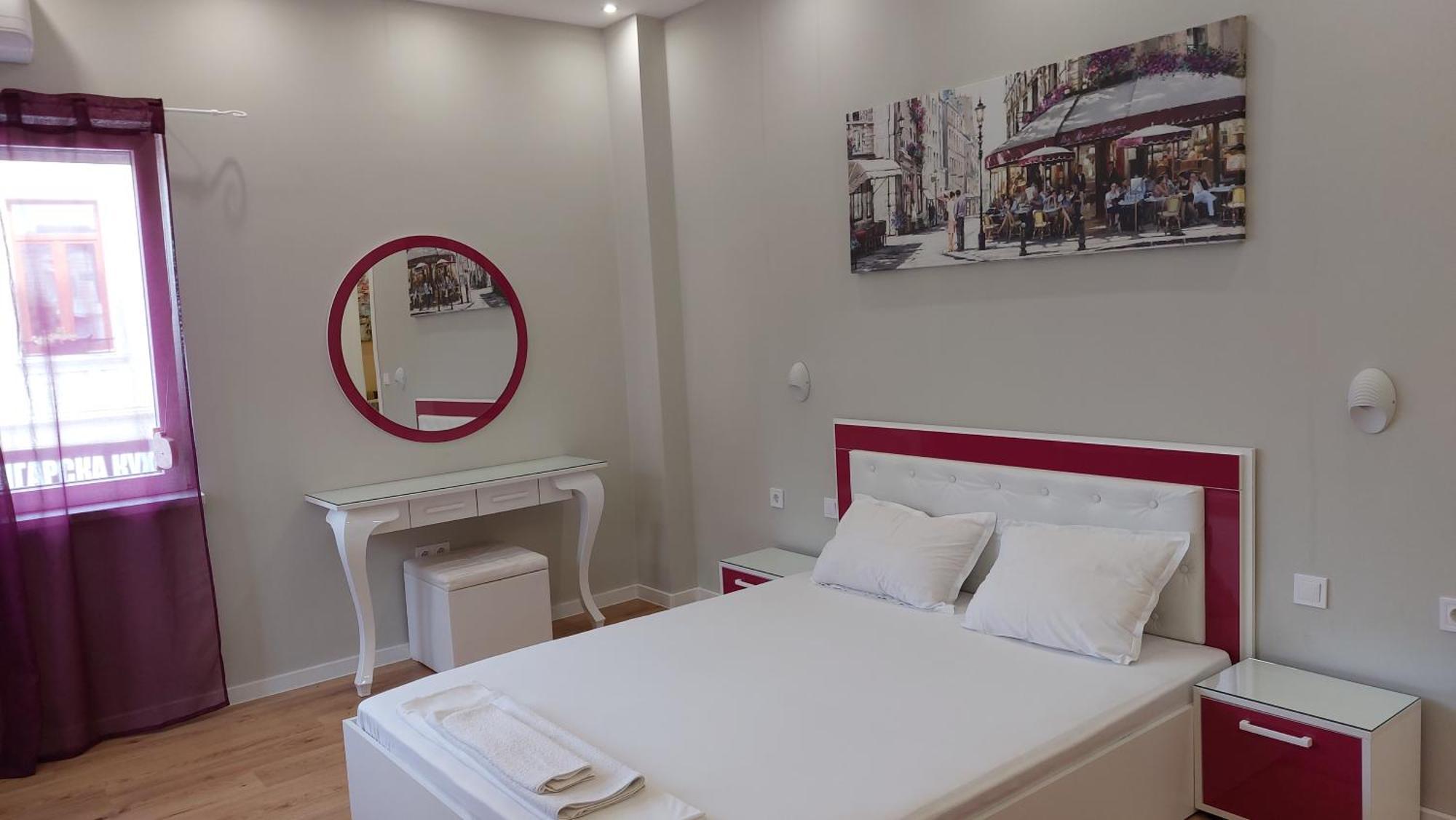Апартамент Pink & Blue - 2Bdr With Balcony - Wi-Fi Varna Extérieur photo